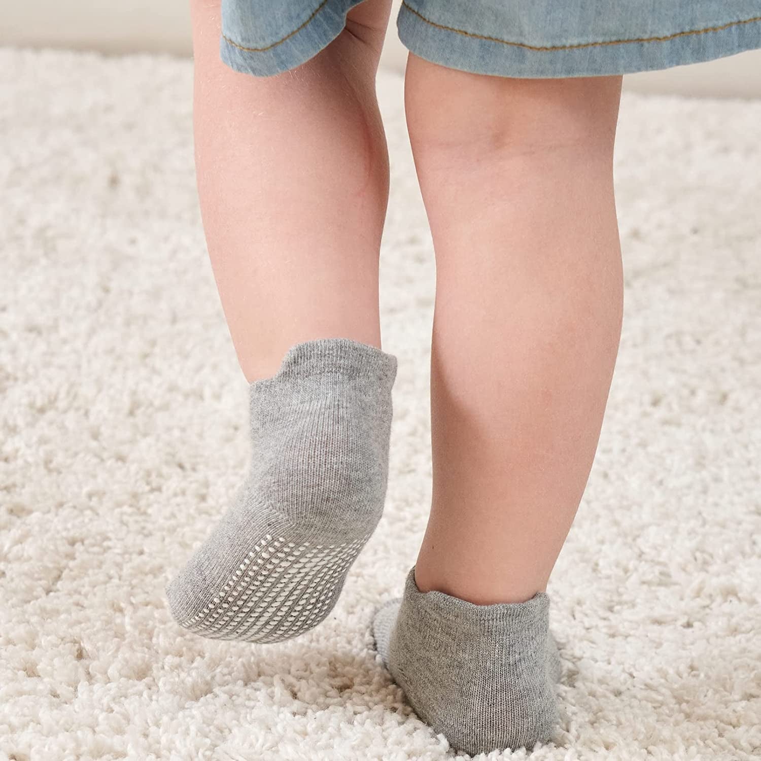 Infant and Toddler Non-Slip Ankle Socks with Skid-Resistant Soles for Boys and Girls